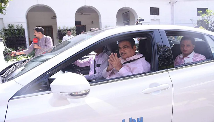 nitin gadkari,hydrogen car,first indian hydrogen car