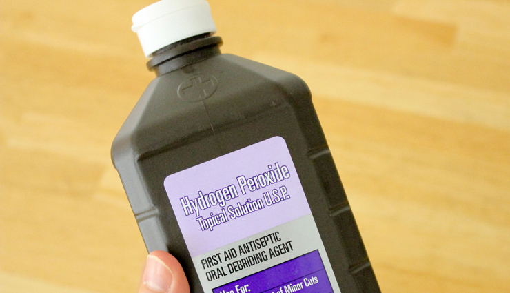 belly button infection,treat belly button infection,belly button infection treatment,coconut oil,salt water,warm compress,tea tree oil,peppermint oil,rubbing alcohol,hydrogen peroxide,white vinegar,turmeric,Health,Health tips