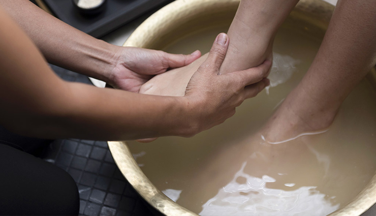 cold feet,cold feet treatment,natural ways to treat cold feet,cold feet treatment at home,Health,Health tips