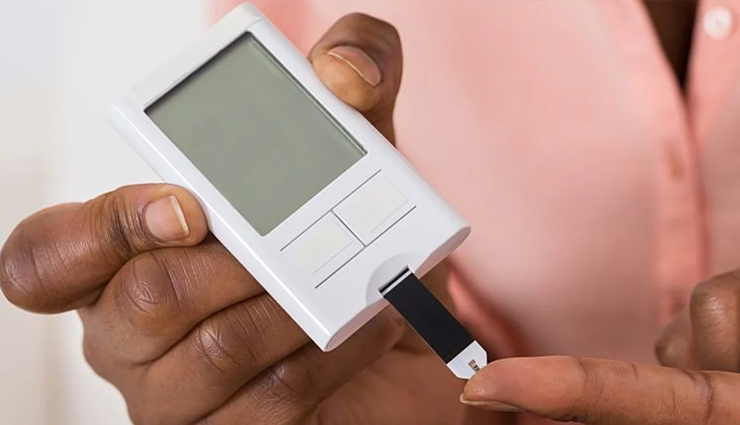 apple cider vinegar side effects,side effects of drinking too much apple cider vinegar,acv side effects on health,negative effects of excessive apple cider vinegar consumption,risks of drinking too much apple cider vinegar,apple cider vinegar drawbacks and side effects,health complications from excessive acv consumption,adverse effects of consuming large amounts of apple cider vinegar