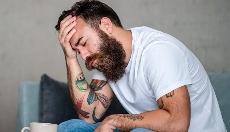 excessive water consumption,drinking too much water health effects,overhydration risks,water intoxication symptoms,dangers of excessive water intake,health problems from drinking too much water,hyponatremia and excessive hydration,balancing water intake for optimal health,hydration guidelines and precautions,understanding water toxicity