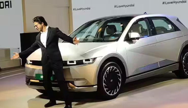 Auto Expo 2023: शाहरुख खान ने लॉन्च की हुंडई की EV आयनिक-5, फुल चार्ज पर चलेगी  631 KM