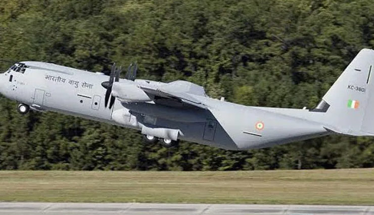 काबुल से रवाना हुआ एयरफोर्स का C-130J विमान, 85 भारतीयों की हो रही घर वापसी 
