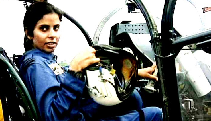 Kargil Vijay Diwas- The Only IAF Officer Gunjan Saxena Who Escaped Death