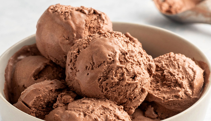 Recipe- Super Creamy Chocolate Ice Cream
