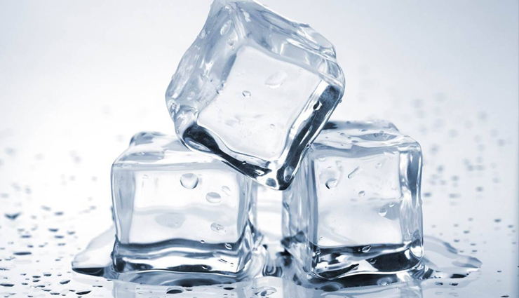 skin toners,diy skin toners,7 diy skin toners,skin care tips,beauty,beauty tips,green tea toner,aloe vera toner,papaya toner,apple cider vinegar toner,ice,mint leaf toner,cucumber toner,beauty hacks