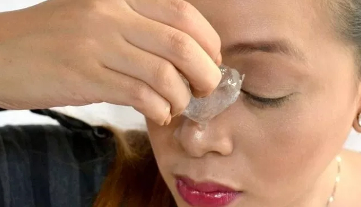 nose bleeds,vinegar,ice,foods containing vitamin c,baking soda,steam,right posture,whole-wheat bread,drink water,summer health,Health tips,remedies for nose bleeding,fitness tips