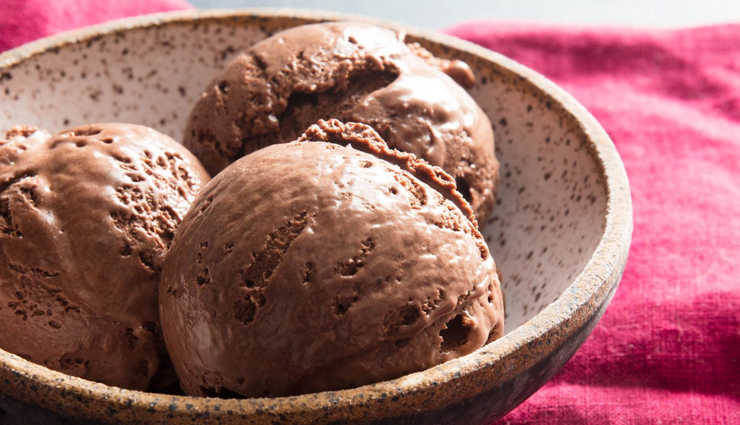 chocolate ice cream,creamy chocolate ice cream recipe,hunger struck,food,easy recipe