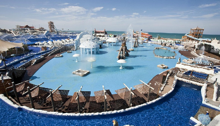 ras al khaimah beach,iceland water park ras al khaimah,hajar mountains adventure,mangrove kayaking ras al khaimah,khatt hot springs relaxation,falcon show ritz-carlton ras al khaimah,desert adventure bassata desert village,camel racing al sawan race track,explore dhayah fort,traditional arabic lunch al fanar restaurant