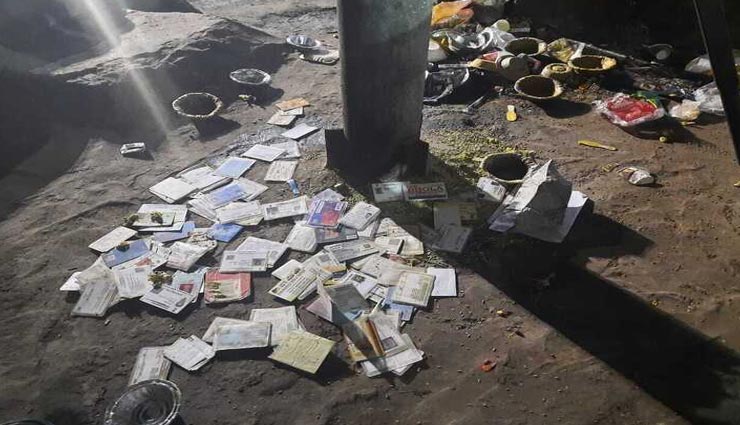 अजमेर : कचरे के ढेर में मिले लोगों के जरूरी दस्तावेज, जेबतराशों ने पर्स लूटे और फेंके पहचान कार्ड