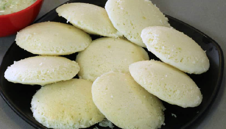 fried idli recipe,tasty fried idli,crispy idli recipe,delicious fried idli,best fried idli preparation,indian fried idli,spicy fried idli,quick fried idli snack,innovative idli recipes