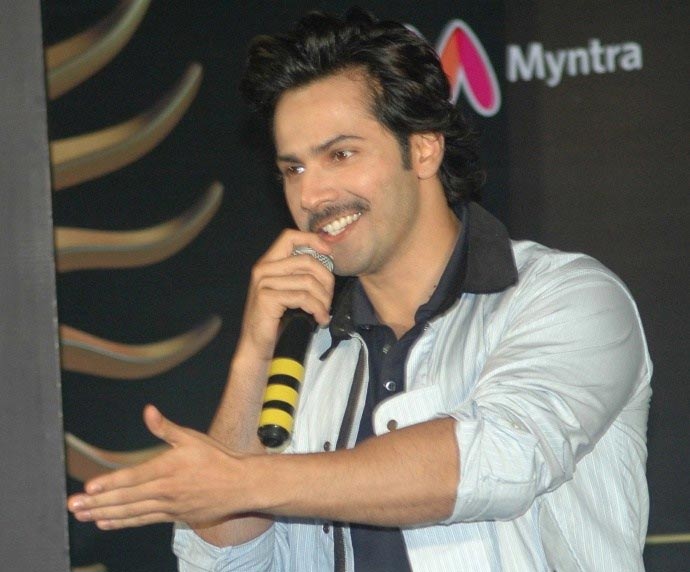 bollywood,varun dhawan,bobby deol,rekha,kriti sanon,ayushmannn khurrana,press conference,nexa iifa awards,race 3