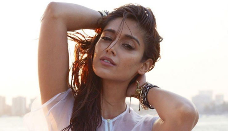 PICS- Ileana D’cruz’s sultry white bikini pic will drive away your mid-week blues
