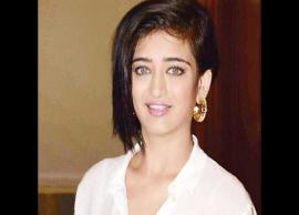 PICS- Akshara Haasan’s private pictures go viral on social media
