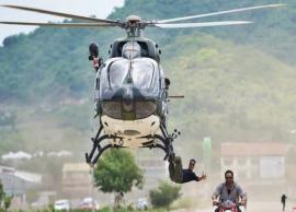 Akshay Kumar 'casually hangs' from a helicopter for 'Sooryavanshi' 