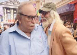 VIDEO- Amitabh Bachchan Teaches Rishi Kapoor Life Lessons