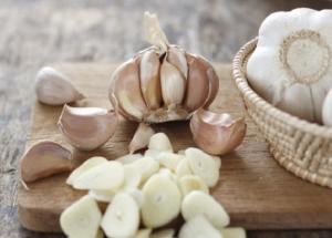 5 Reasons You Should Add Garlic to Your Meal