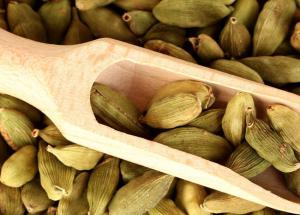 Try these Cardamom tricks for passion and love