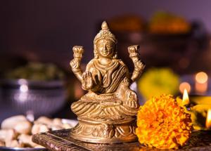 Diwali Special: Try These Trick on Dhanteras For Prosperity