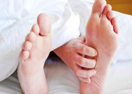 5 Home Remedies To Treat Itchy Feet