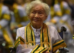 The Granny Who Got Degree at The Age of 91