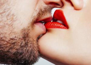 Tips to turn into a good kisser
