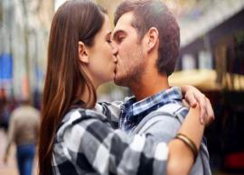 6 Tips To Kiss a Guy and Turn Him On