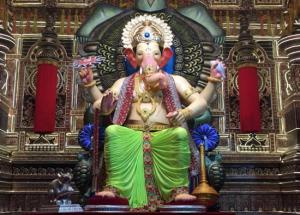 The Most Famous Lalbaugcha Raja Showed His First Glimpse