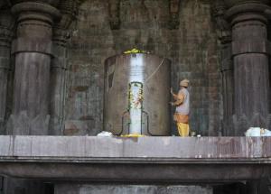 Maha Shivratri- 5 Facts About World's Longest Shivling Build With Only ONE Stone