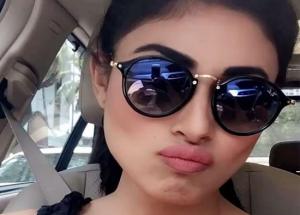 Mouni Roy Classical Version of Kala Chasma is Not To Be Missed