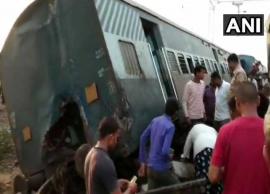 Four killed as New Farakka Express derails near Rae Bareli in Uttar Pradesh
