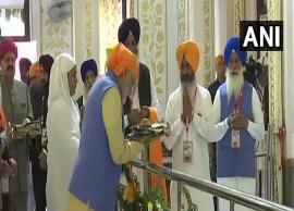 VIDEO- PM Modi pays obeisance at Ber Sahib Gurdwara in Sultanpur Lodhi 