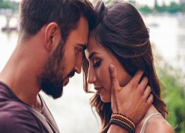5 Signs She is Falling in Love With You