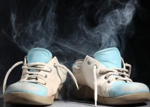5 Tips To Help You Beat Shoe Odor
