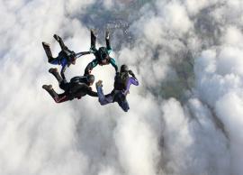 5 Places Famous for Sky Diving in India