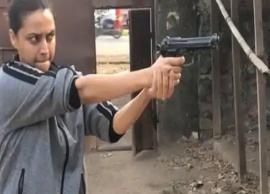 Flesh / Swara Bhaskar Shares Video of Her 'First Gun Training Session'