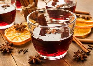 Recipe The Last Minute Mulled Wine Cocktail To Fight Monday Blues