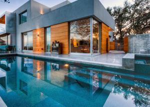 Vastu Tips To Be Followed For Swimming Pool in House