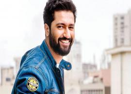 VIDEO- Vicky Kaushal Spotted Enjoying Game of Cricket