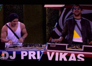 Bigg Boss 11- Vikas and Priyank Turned DJ's, Housemates Danced Their Heart Out