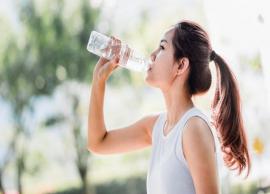 5 Signs That Tell You Are Not Drinking Enough Water