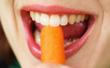5 fruits for Healthier Teeth