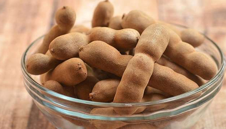 younger looking skin with tamarind face pack,diy tamarind face pack,beauty tips,beauty hacks,skin care tips