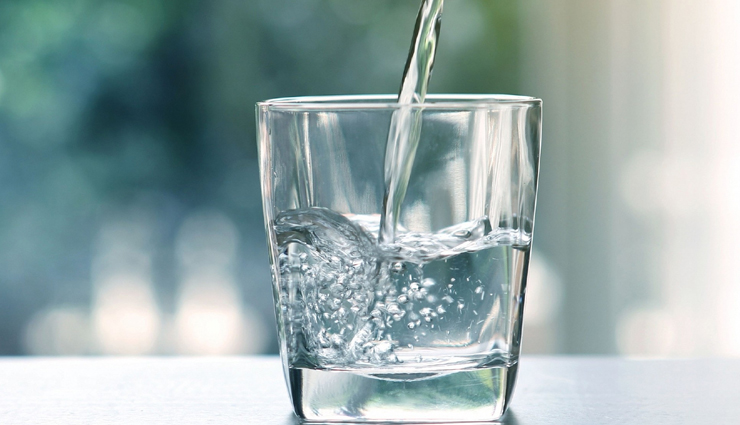 immunity-boosting herbs and spices,water,fresh vegetables,plenty of fluids,dry fruits and nuts,immunity during monsoon,immunity boosting food,healthy food,Health tips,fitness tips