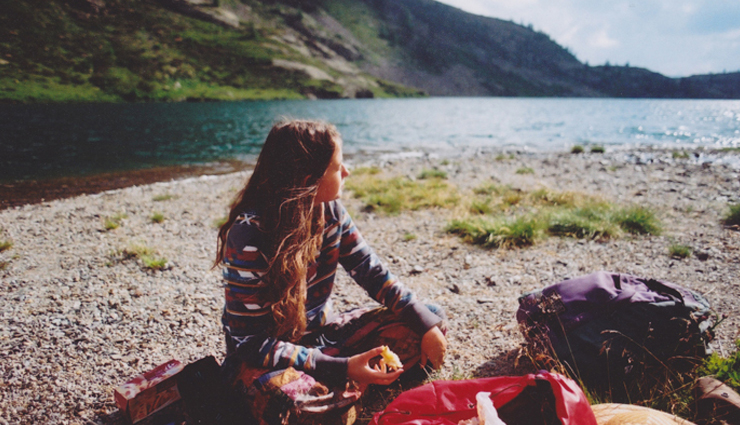 mates and me,falling in love with own self is better than falling for any person,5 reasons why should fall in love with yourself and not any person,why loving yourself is important,why relationship with ownself is important