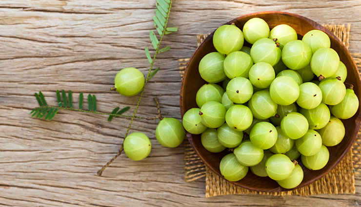 triphala,ginkgo biloba,fennel seeds & almonds,rose water,indian gooseberry,ayurvedic remedies,remedies to improve eyesight,eye care tips,Health tips,fitness tips