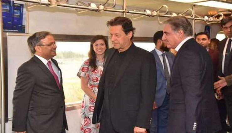 इमरान खान का अमेरिका में नहीं हुआ  स्वागत, लोग बोले- भीख मांगने कटोरा लेकर गए हो तो ये सब सहना पड़ेगा