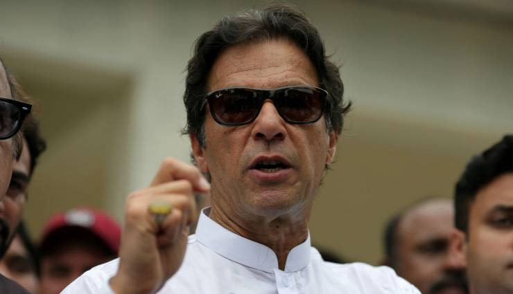 आर्थिक संकट की वजह से इमरान के अफसरों की मुश्किलें बड़ी, तंगहाली में चाय-बिस्किट, मैगजीन-न्यूजपेपर पर रोक