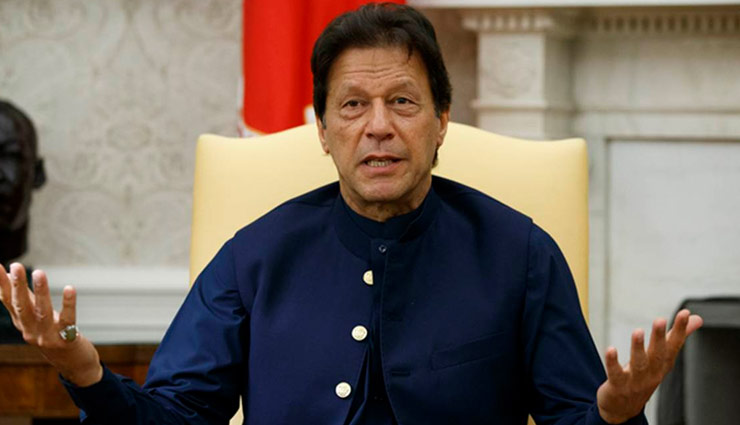 इमरान खान ने की लोगों से प्रदर्शन करने की अपील, PAK पत्रकारों ने लताड़ा, कहा - पहले अपना घर संभालो