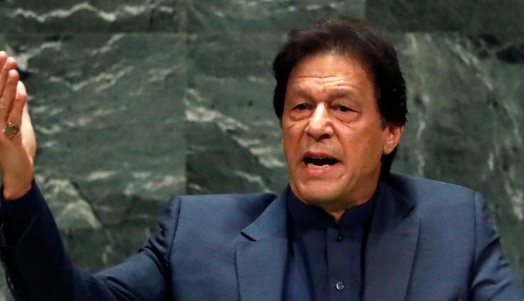 इमरान खान ने माना, कश्मीर मुद्दे पर अंतरराष्ट्रीय समुदाय नहीं दे रहा भाव